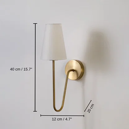 Gold wall light with white shade, base 40 x 12 x 20 cm (15.7 x 4.7 x 7.9 inches), canopy 10 x 10 cm (3.9 x 3.9 inches) dimensions