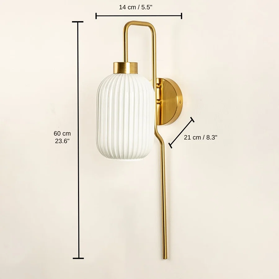 White ribbed glass wall light, 60 x 14 x 21 cm (23.6 x 5.5 x 8.3 inches) dimensions