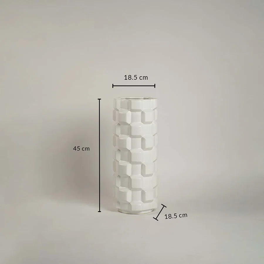 White geometric ceramic vase with cube texture showing 45 cm height and 18.5 cm diameter dimensions.