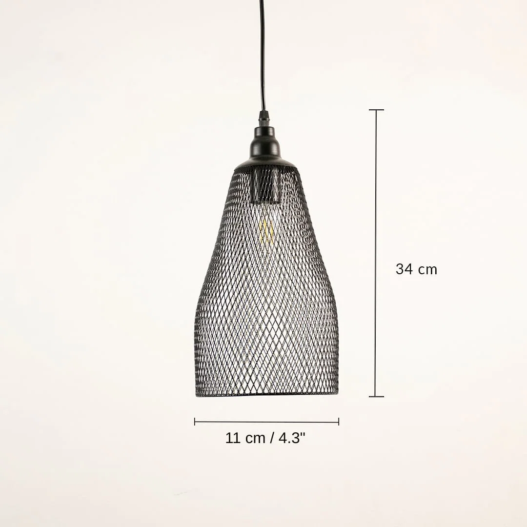 Black metal mesh pendant light, 34 x 11 x 11 cm (13.4 x 4.3 x 4.3 inches) dimensions