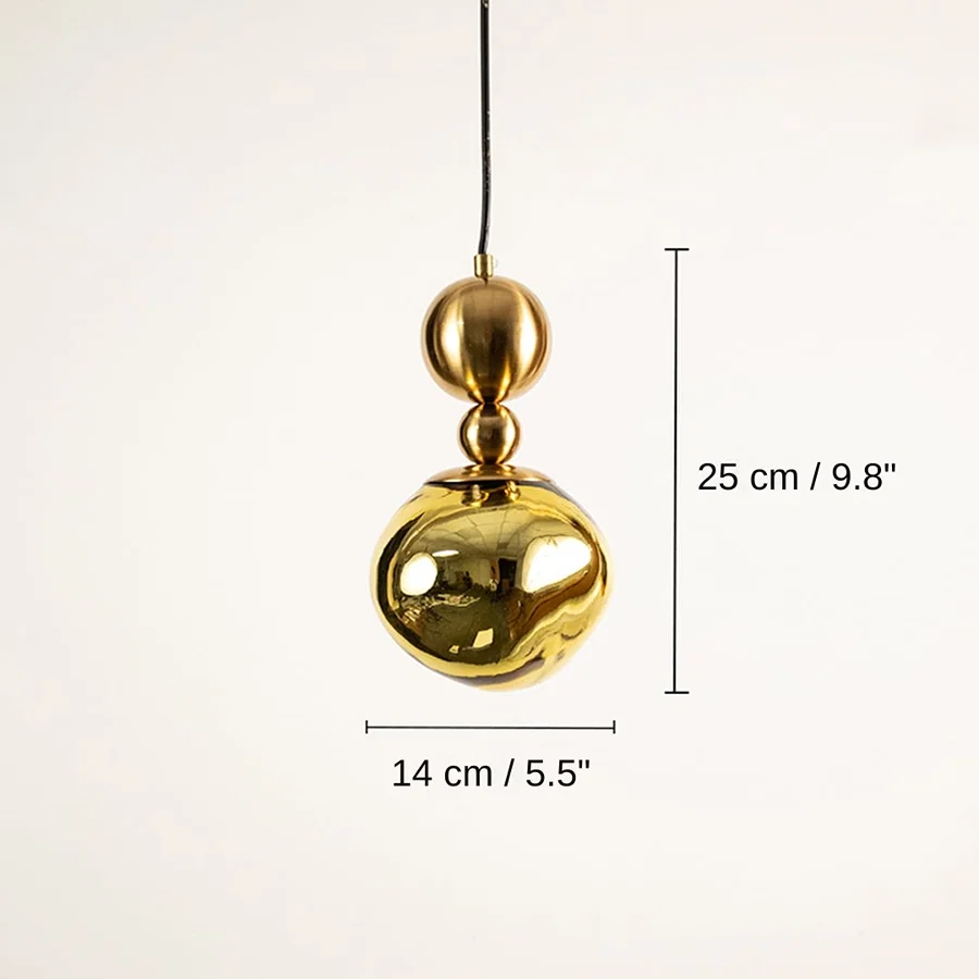 Gold metal globe pendant light, 25 x 14 x 14 cm (9.8 x 5.5 x 5.5 inches) dimensions
