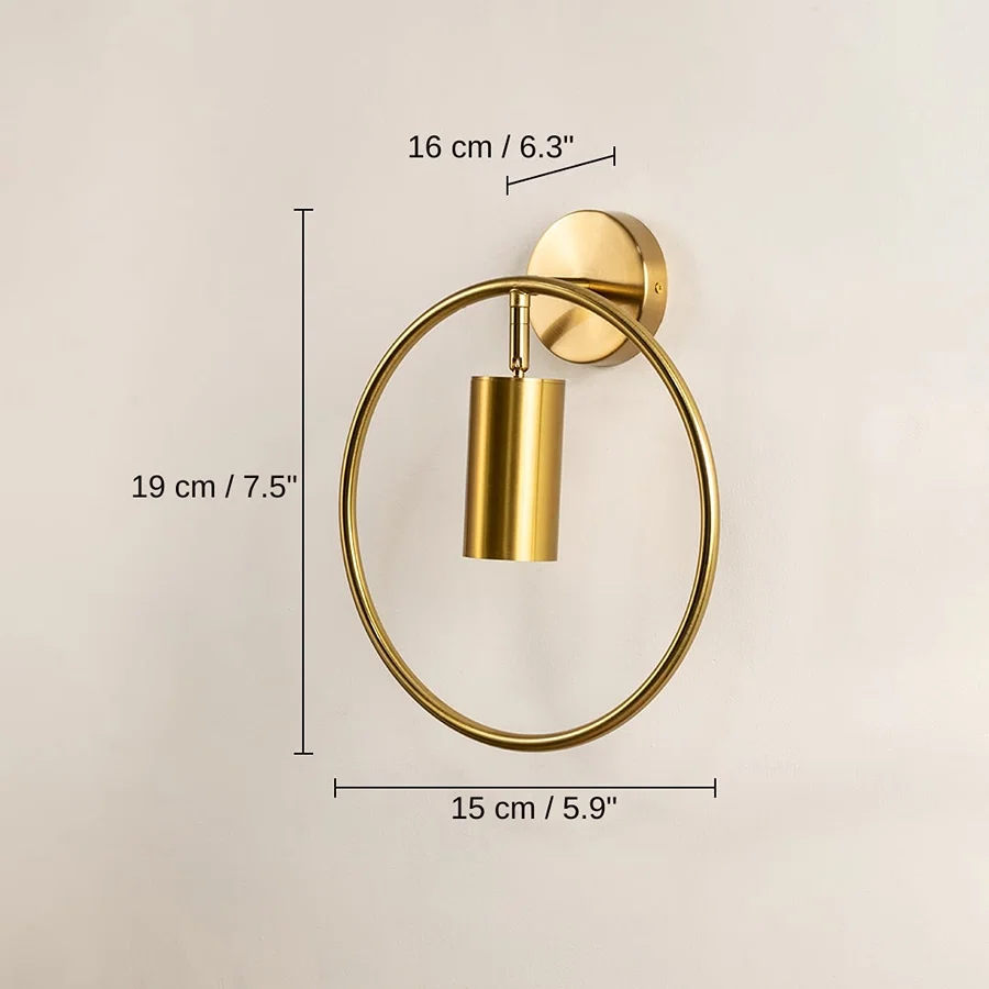 Gold ring wall sconce, 19 x 15 x 16 cm (7.5 x 5.9 x 6.3 inches) dimensions