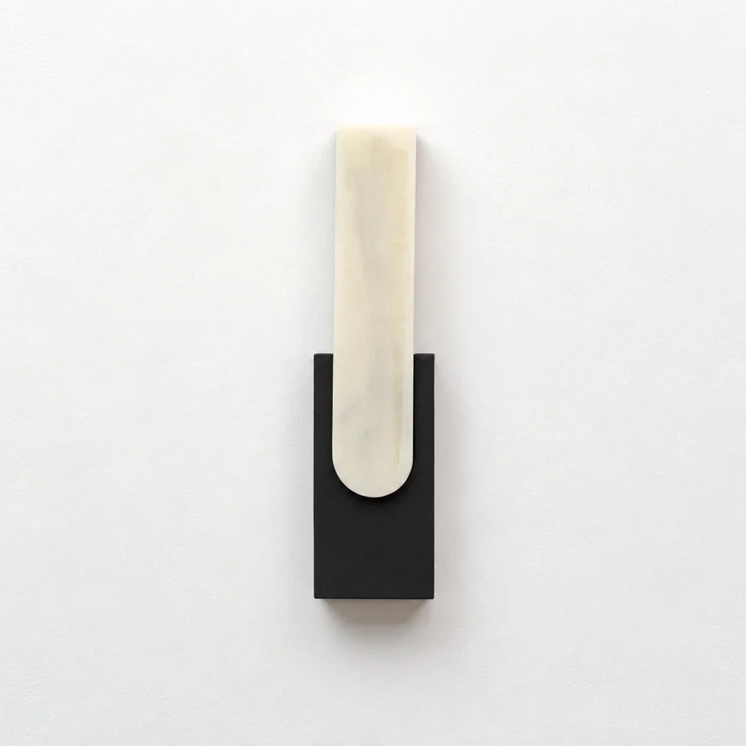 Columnus Alabaster Wall Lamp - Black