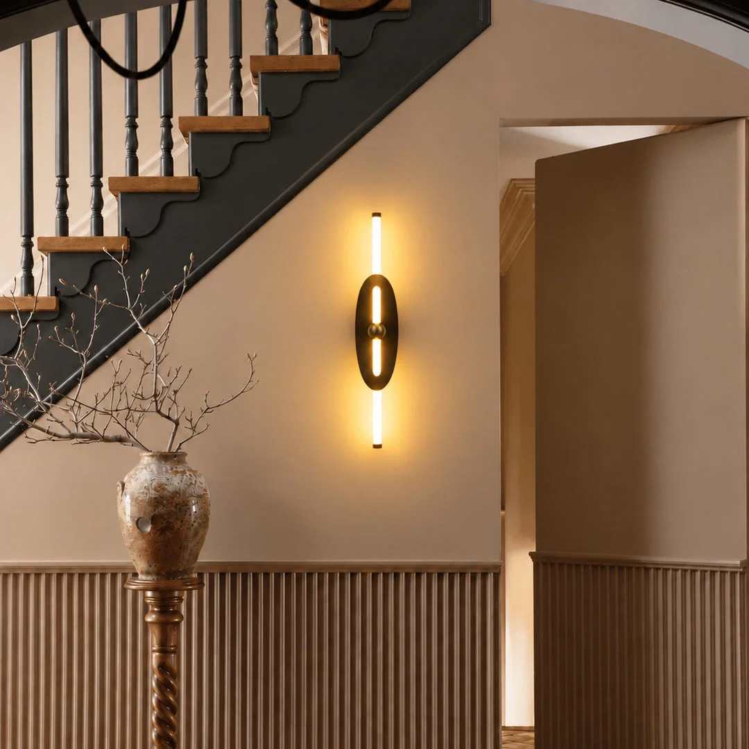 Eclipse Curved Shield Wall Light - Black