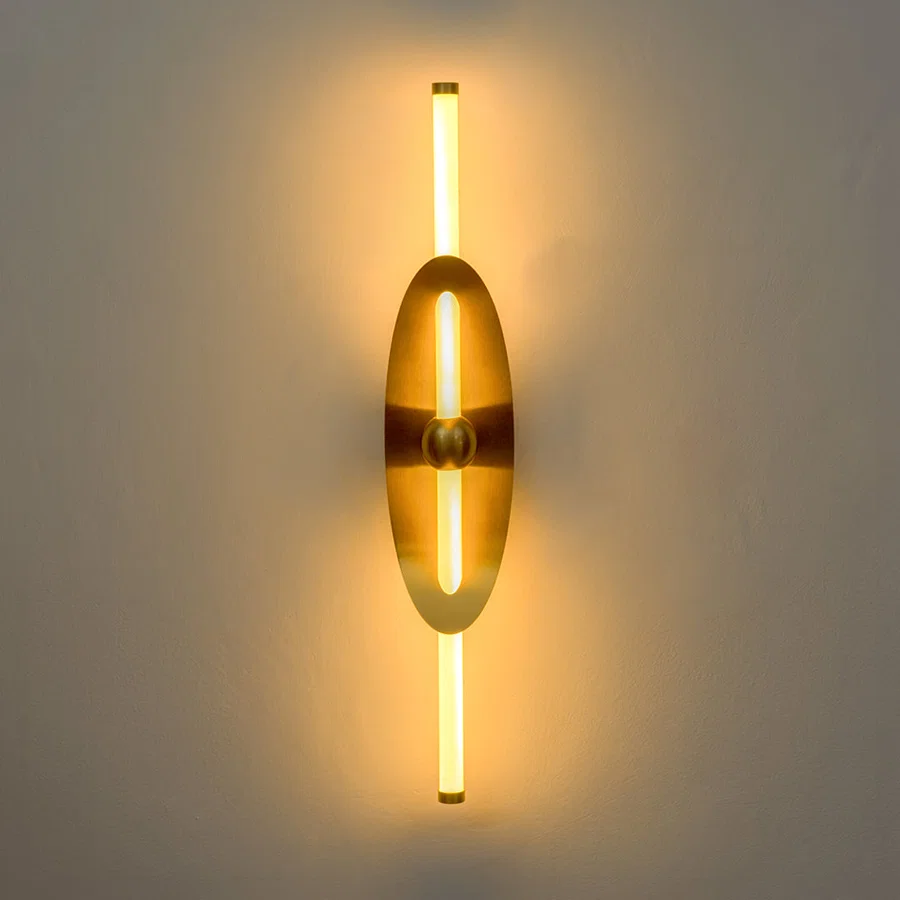 Eclipse Curved Shield Wall Light - Gold