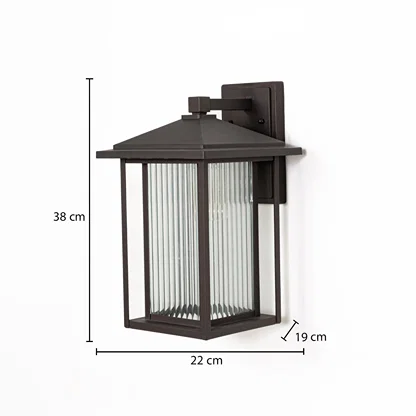 Outdoor wall lantern dimensions image showing height 38 cm width 22 cm and depth 19 cm for accurate exterior wall installation.