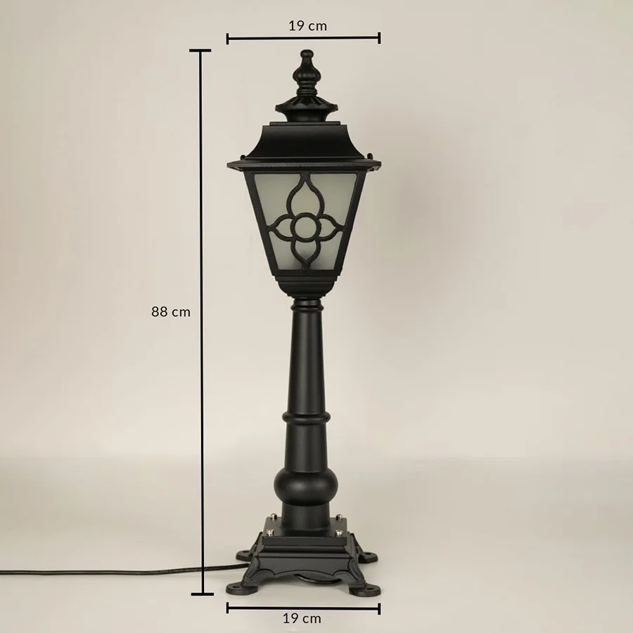 A tall outdoor pillar lamp shown on a white background with all measurements clearly marked displaying a height of 88 cm a lantern width of 19 cm and a base width of 19 cm for accurate sizing.